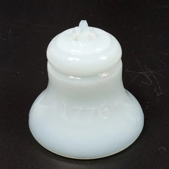 Degenhart Liberty Bell Bicentennial Paperweight Trinket Vintage - Picture 2 of 5